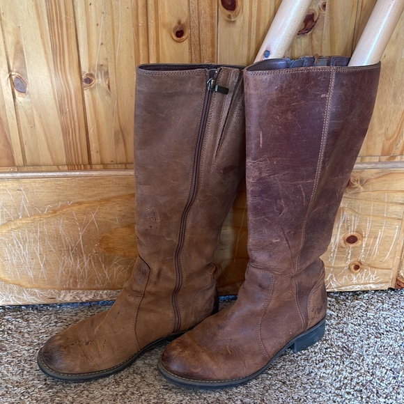 Clarks leather boots size 8.5 - Picture 3 of 7